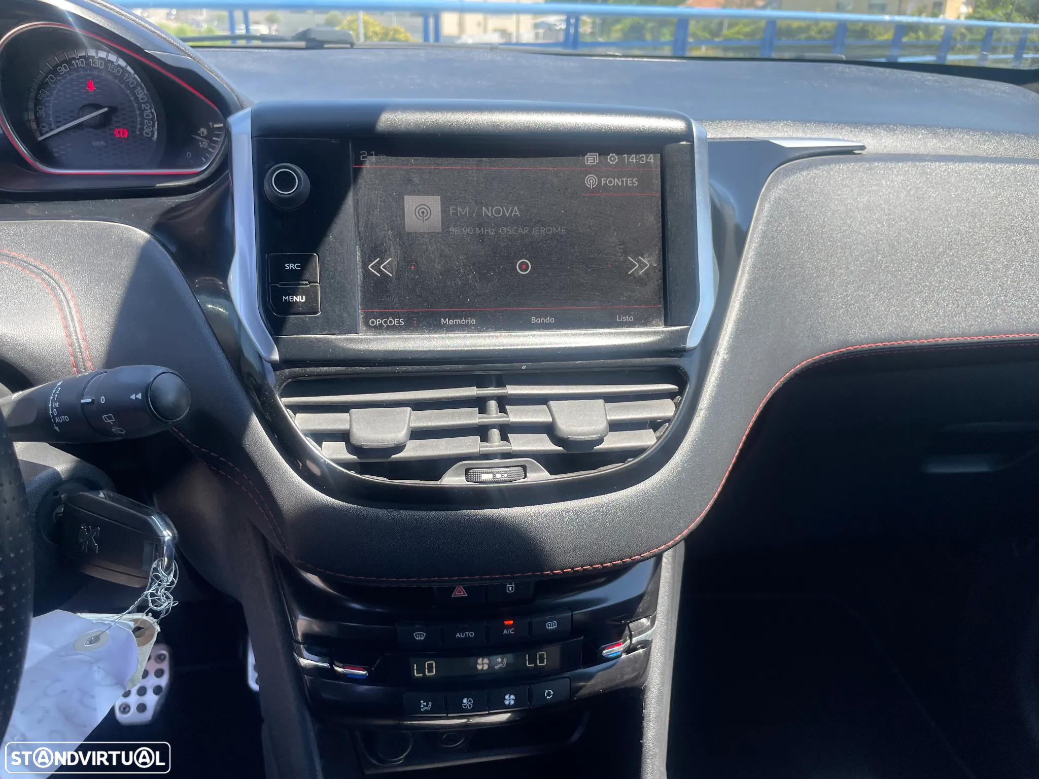 Peugeot 208 1.6 e-THP GTi - 20