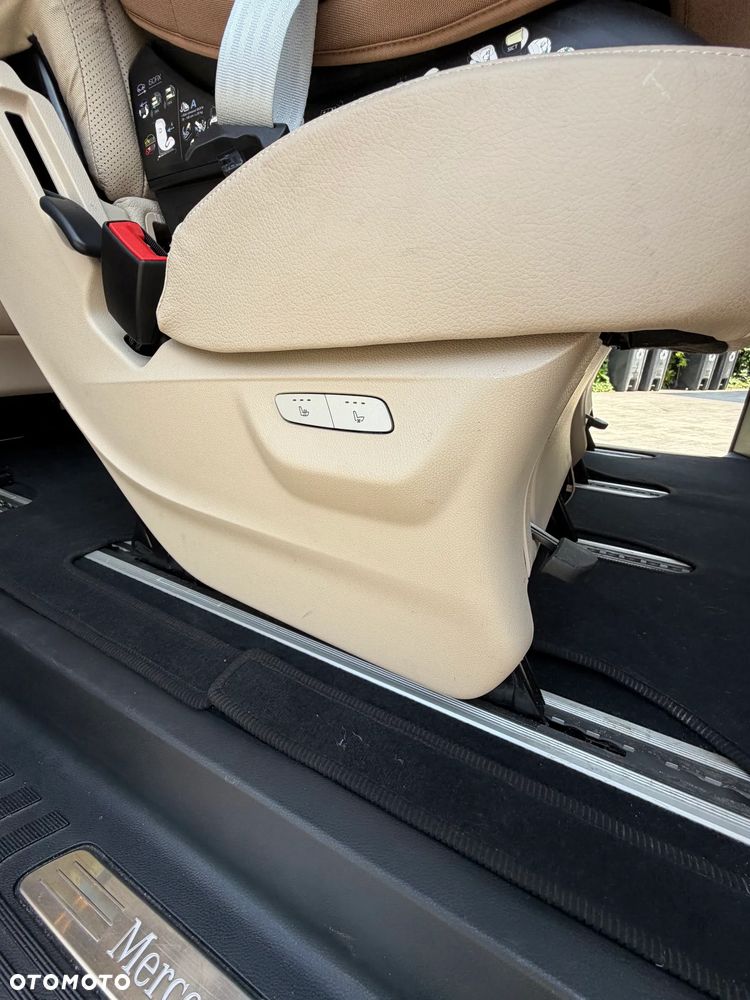 Mercedes-Benz EQV 300 90kWh - 23
