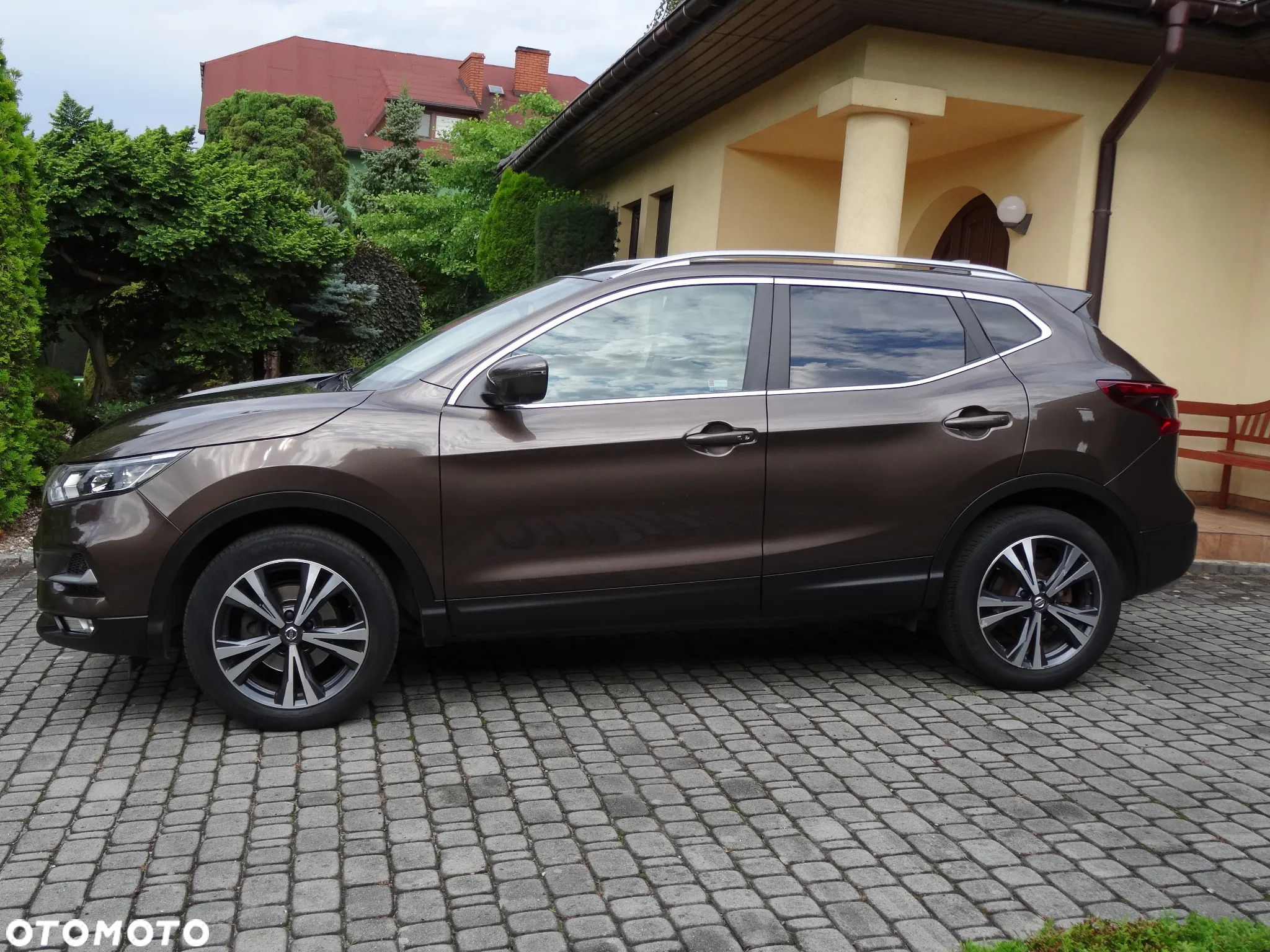 Nissan Qashqai - 11