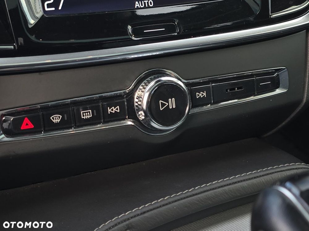 Volvo V90 D5 SCR AWD Inscription - 20