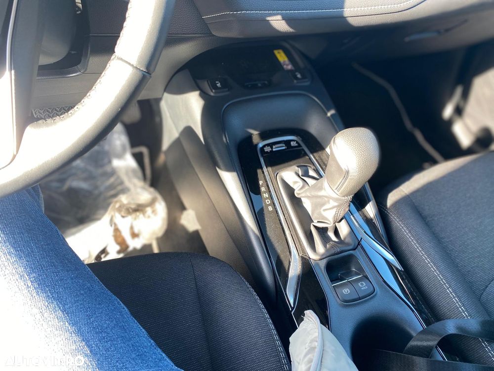 Toyota Corolla 1.8 HSD Business - 7