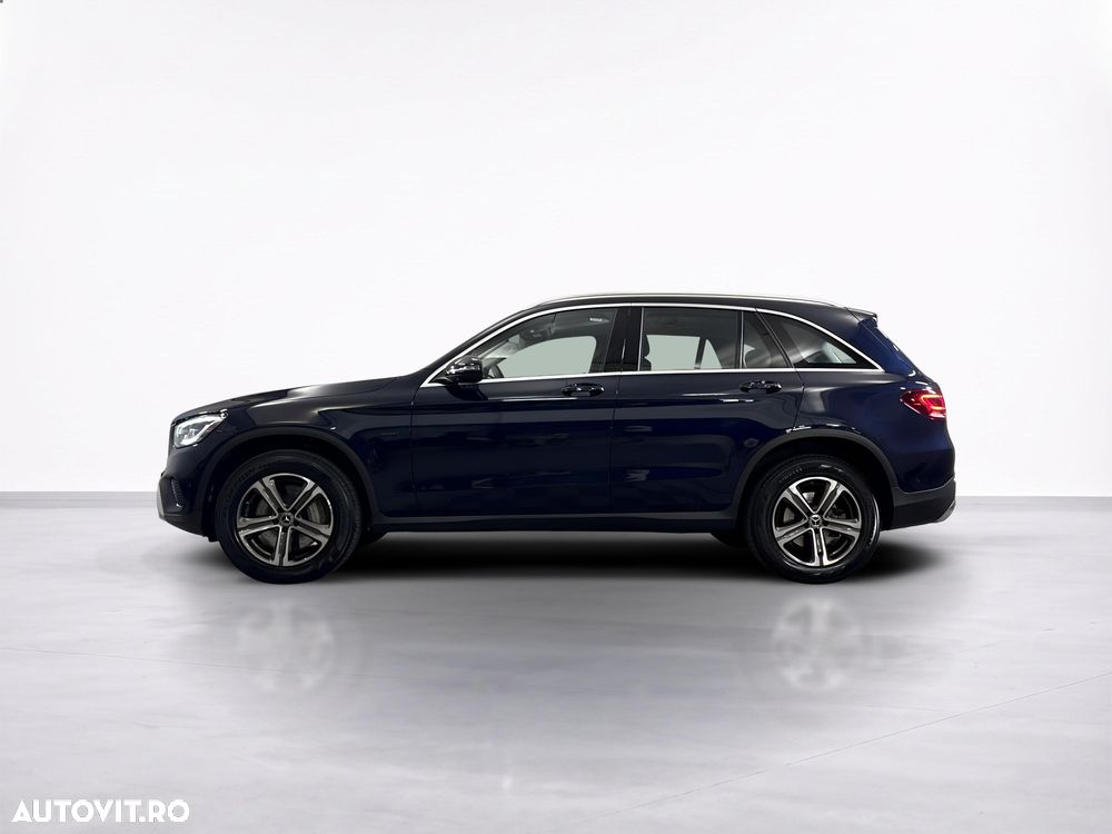 Mercedes-Benz GLC 300 e 4MATIC - 3