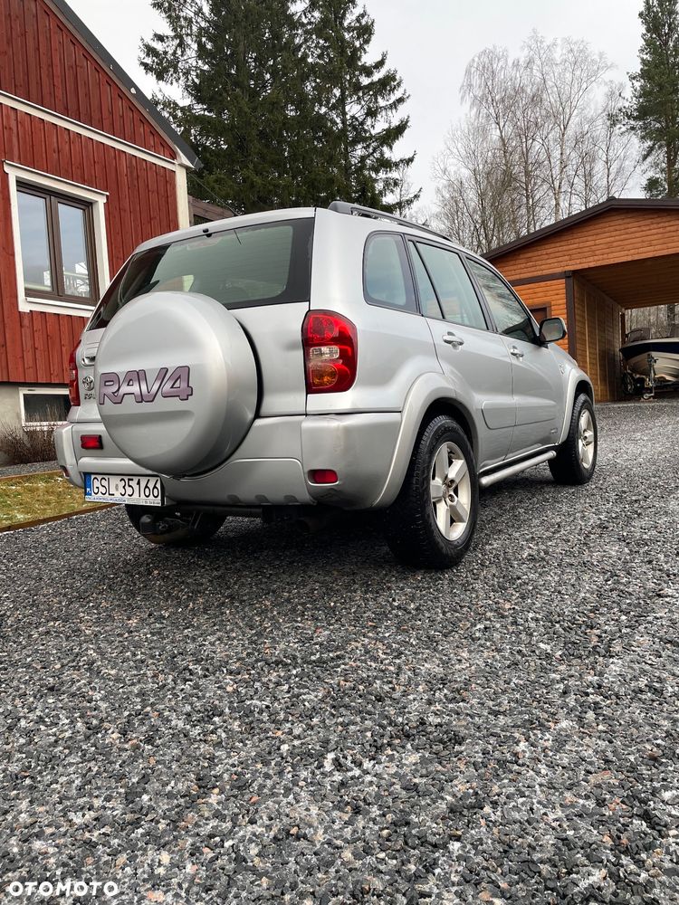 Toyota RAV4 2.0 VVT-i 4x4 - 12