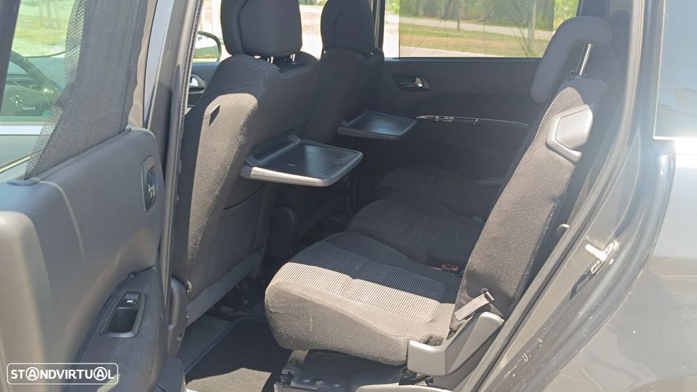 Peugeot 5008 HDI FAP 150 Allure - 8