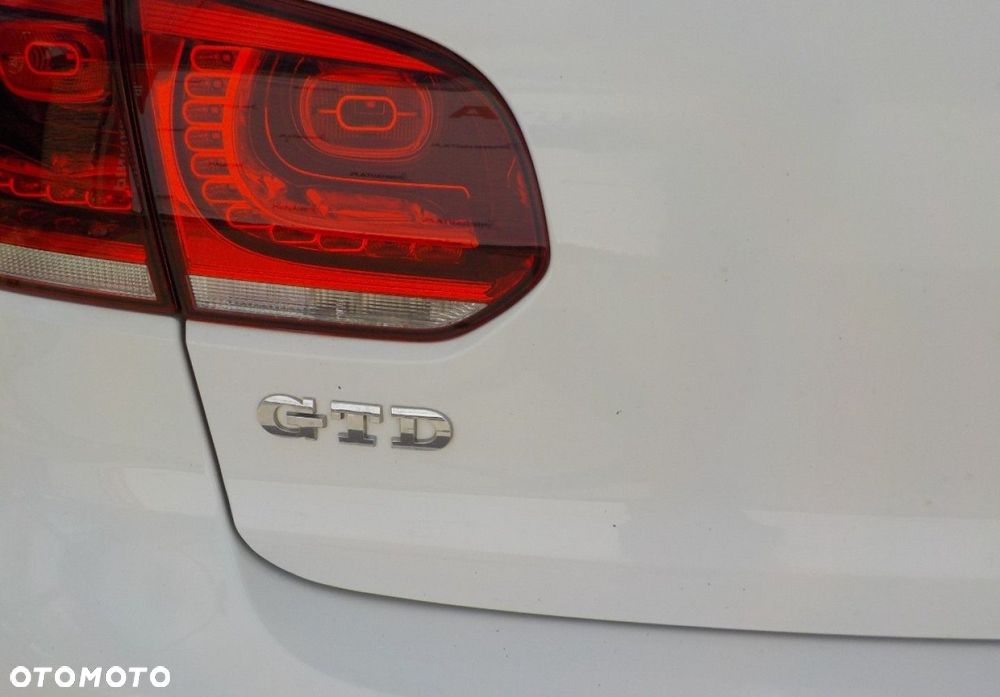 Volkswagen Golf - 13