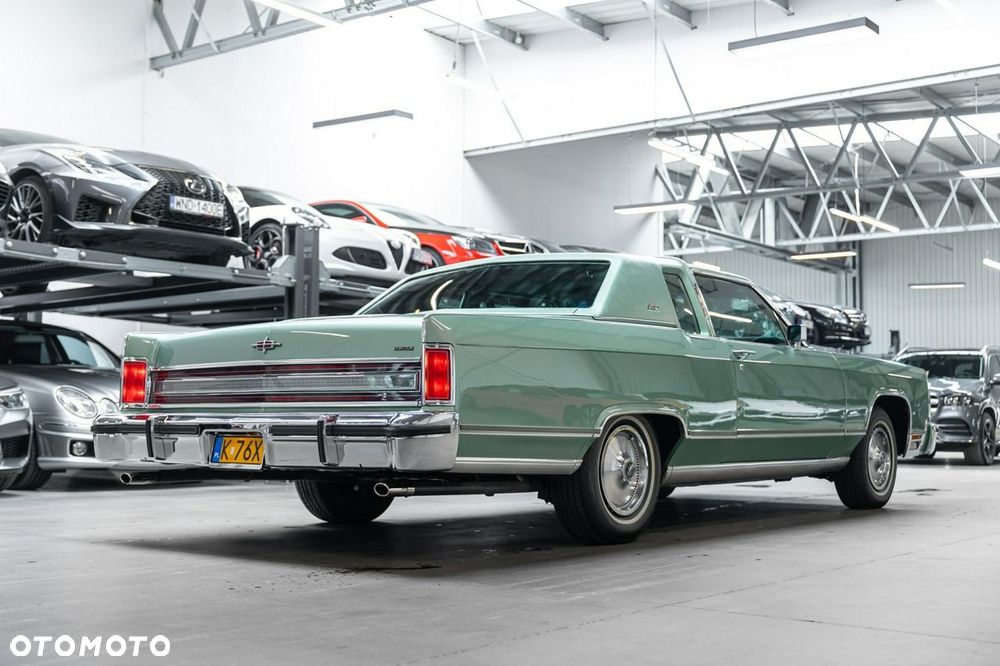 Lincoln Continental - 9