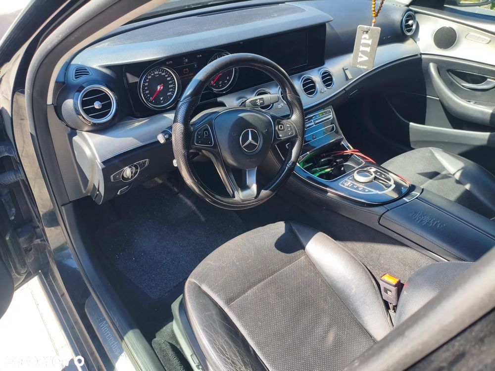 Mercedes-Benz Klasa E 200 d 9G-TRONIC - 5