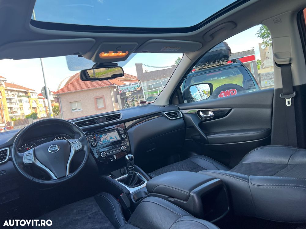 Nissan Qashqai 1.6 DCI TEKNA+ - 12