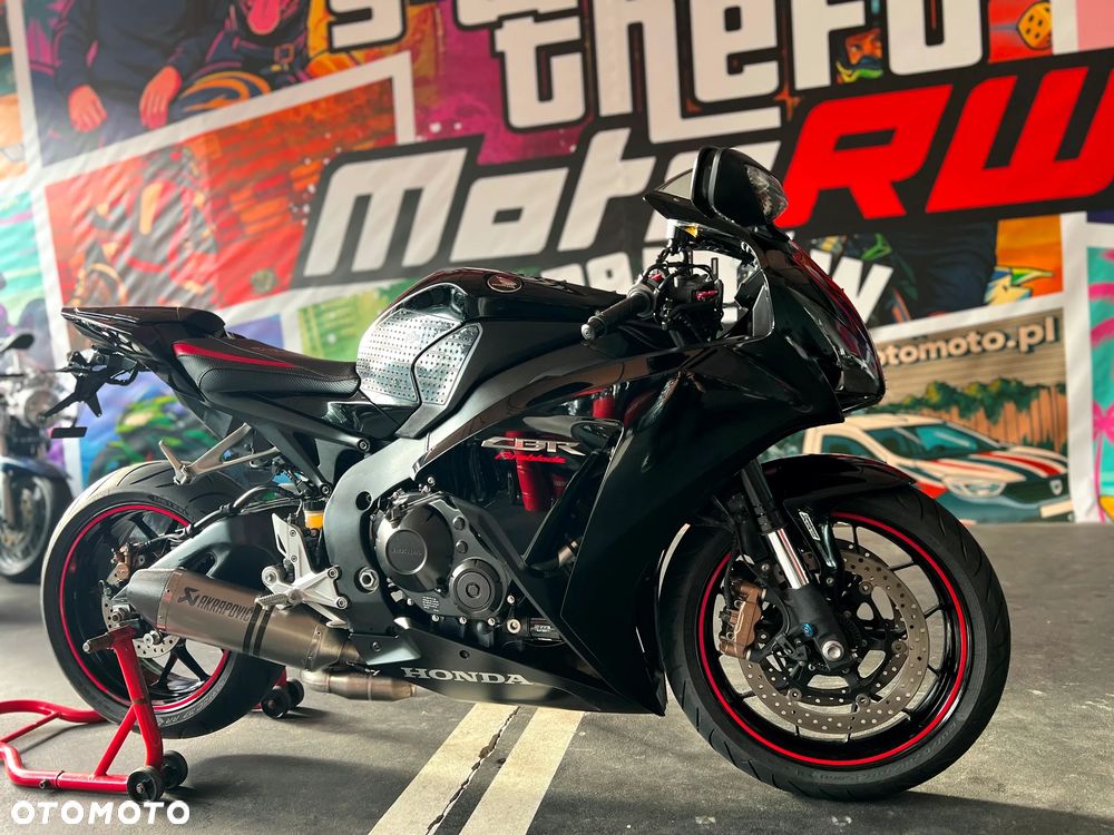 Honda CBR - 24