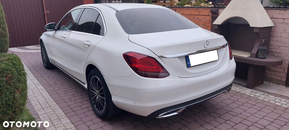 Mercedes-Benz C-Class 2019 photo 3