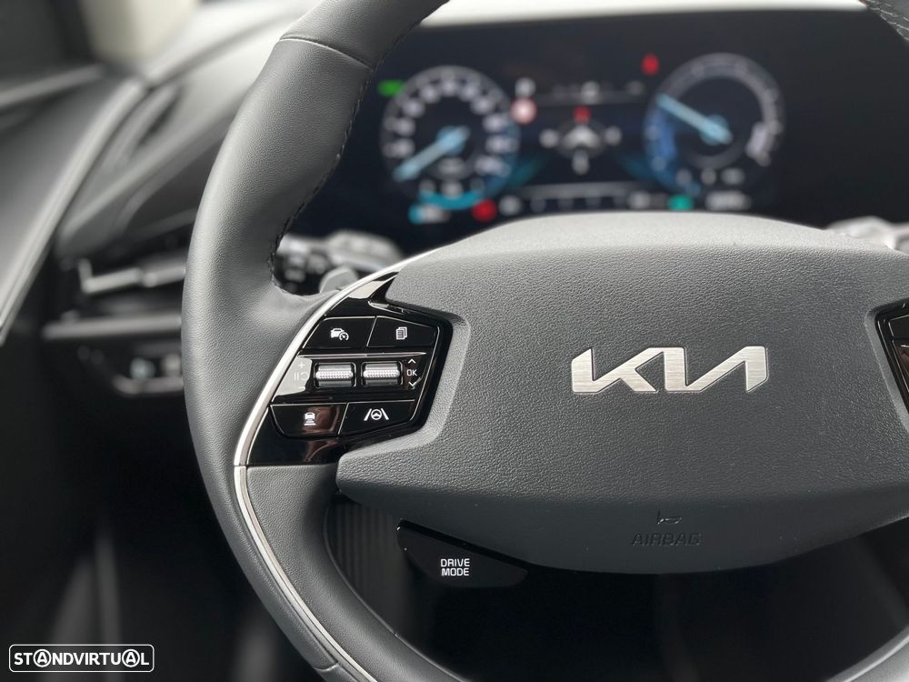 Kia Niro EV 64kWh Drive - 19