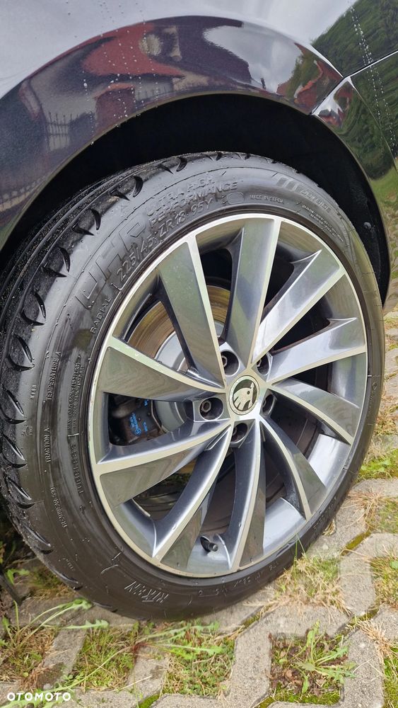 Skoda Superb 2.0 TDI 4x4 L&K DSG - 7