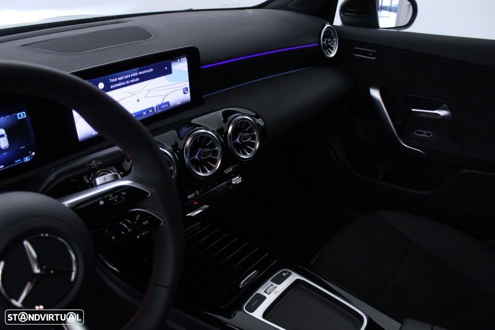 Mercedes-Benz A 200 AMG Line Aut. - 31