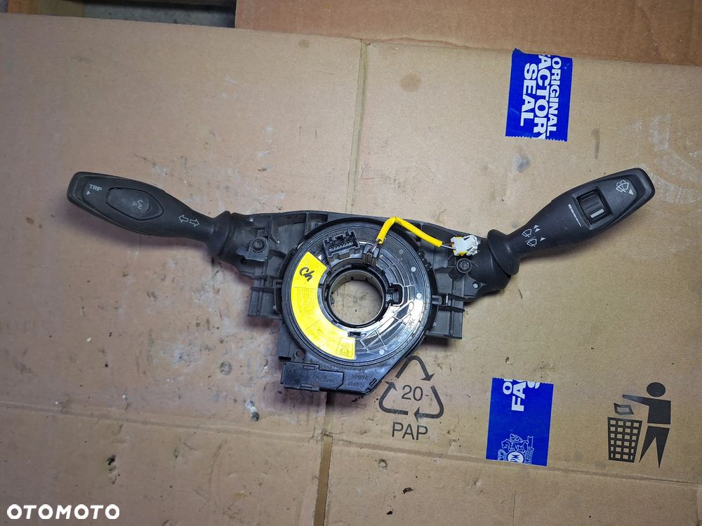 FORD FIESTA VII MK7 08-17 PRZELACZNIK ZESPOLONY MANETKA