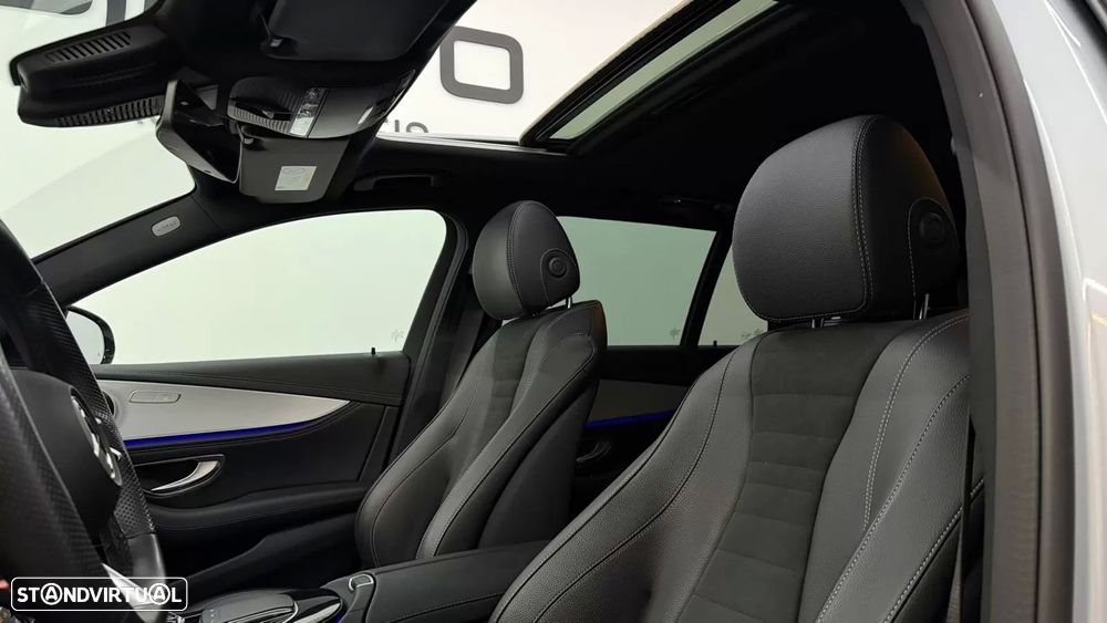 Mercedes-Benz E 300 e AMG Line - 31