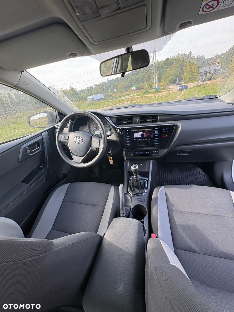 Toyota Auris - 10