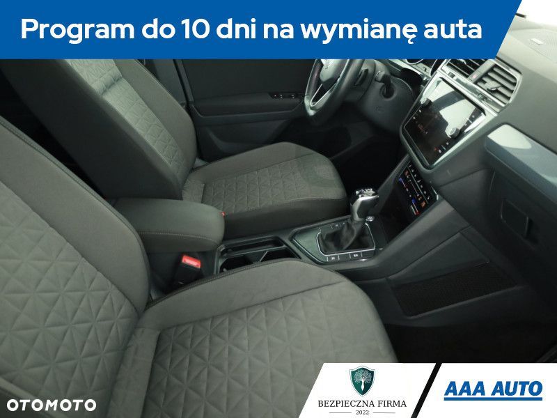 Volkswagen Tiguan - 9