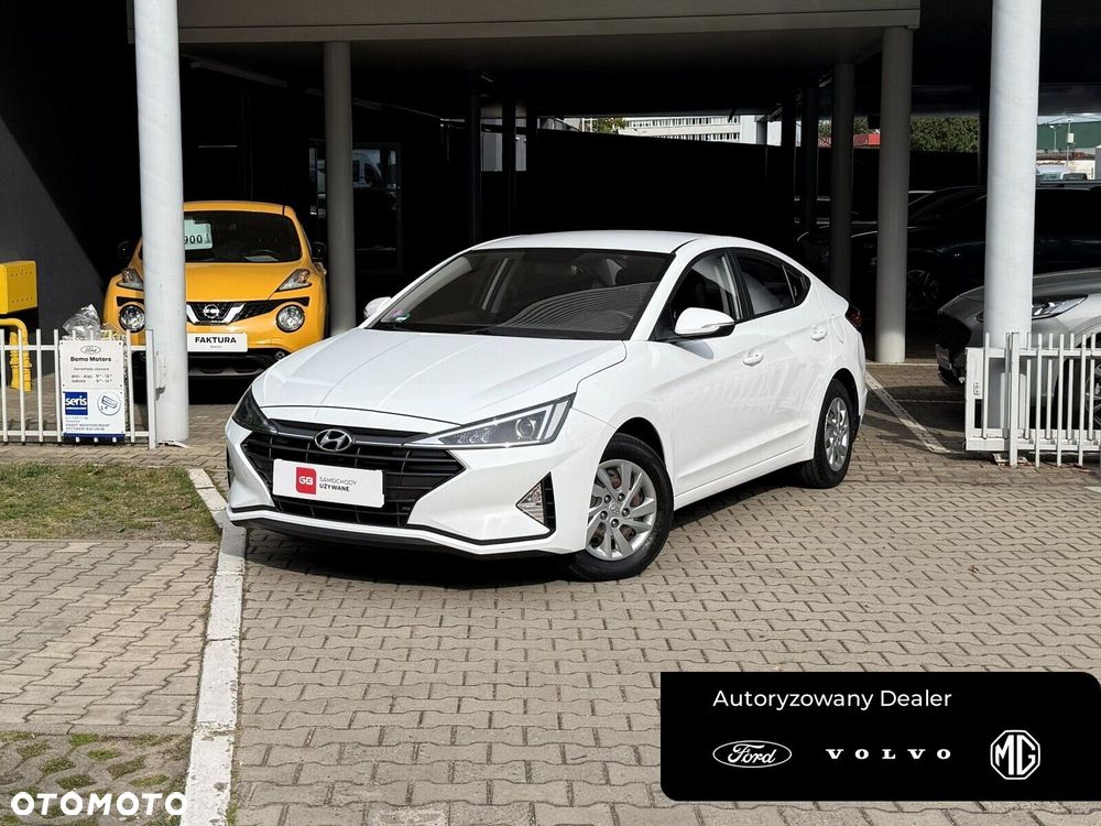 Hyundai Elantra 1.6 Classic Plus - 1