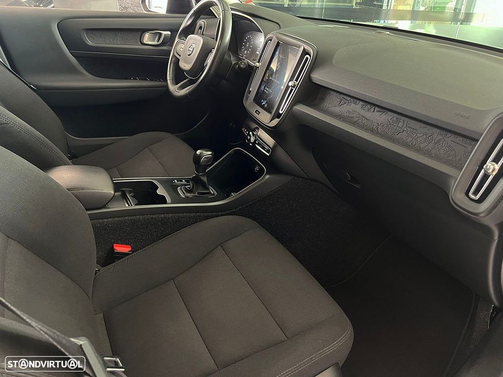 Volvo XC 40 2.0 D3 Momentum - 19