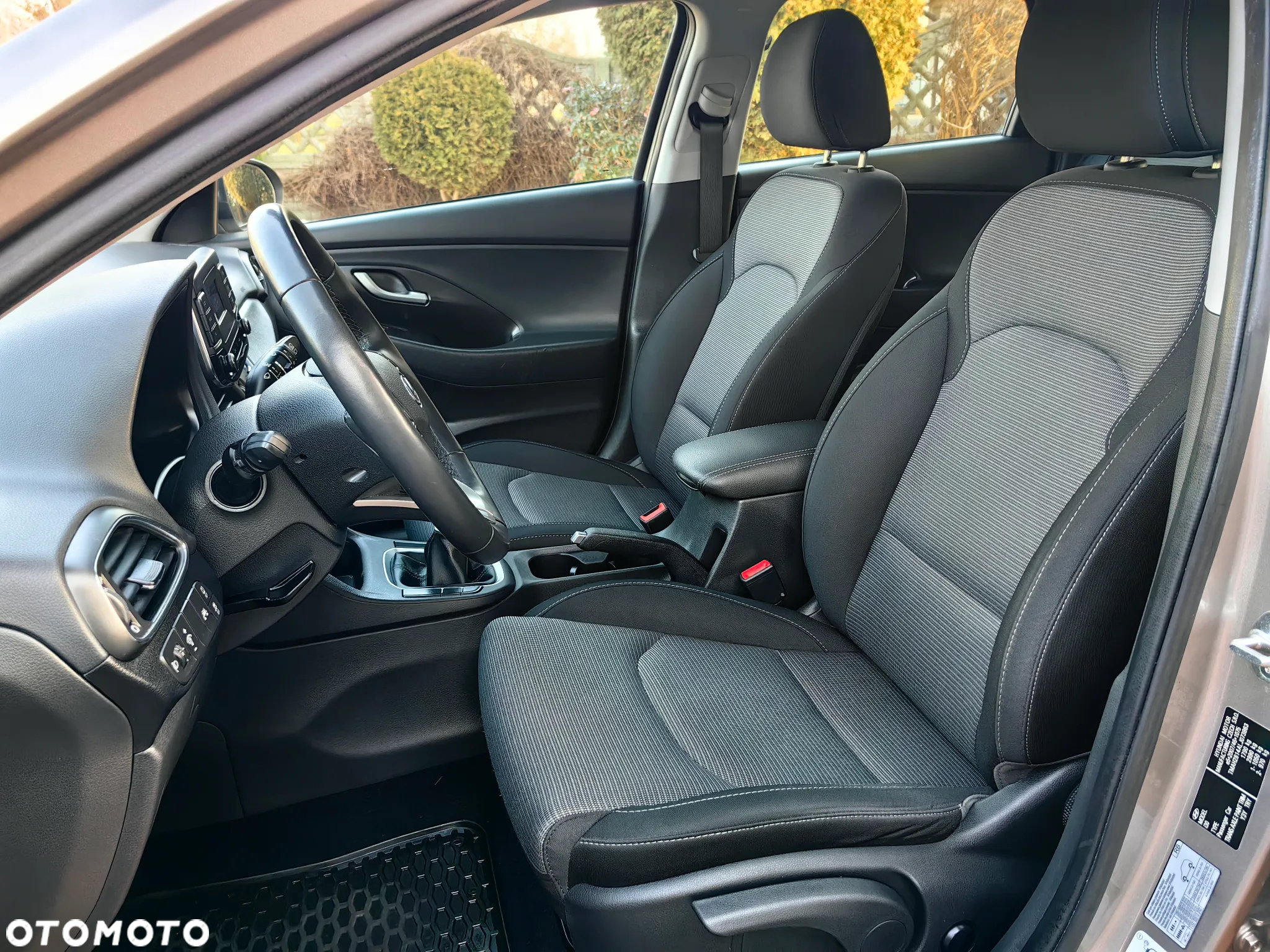 Hyundai i30 1.4 Classic + - 24