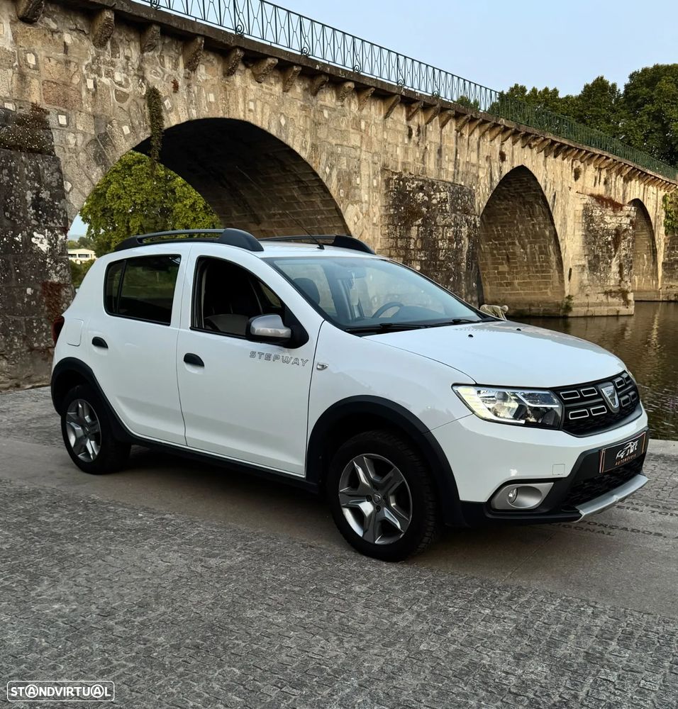 Dacia Sandero 1.0 TCe Stepway - 11