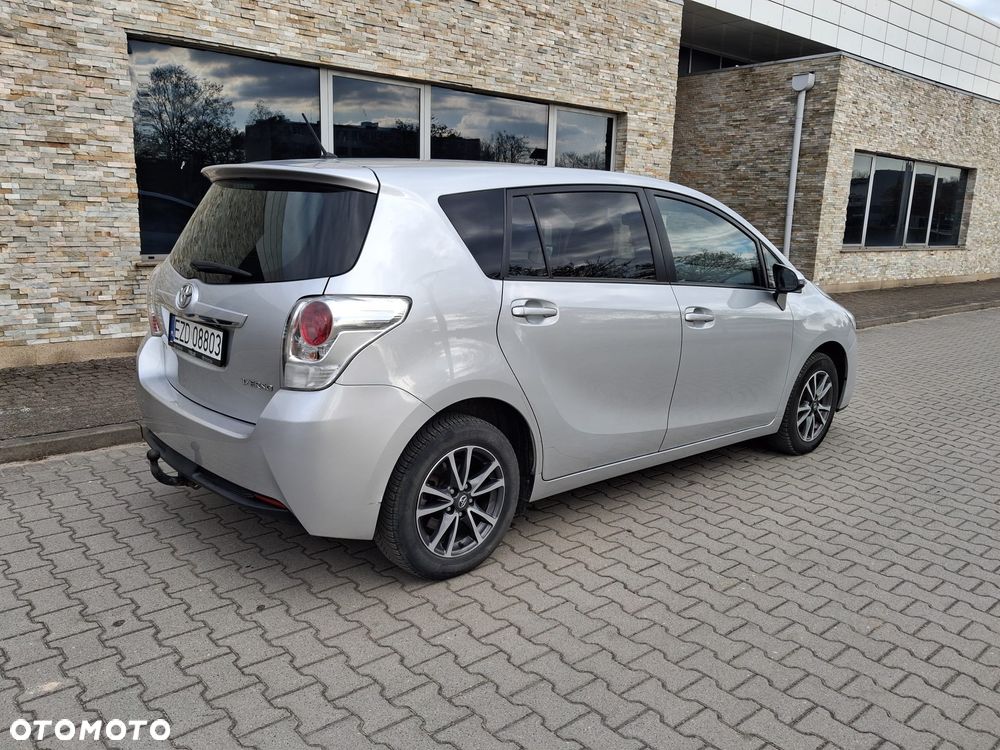 Toyota Verso 1.6 5-Sitzer Life - 3