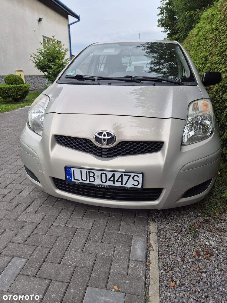 Toyota Yaris - 2