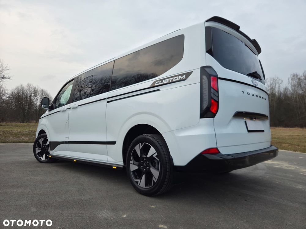 Ford Tourneo Custom L2H1 VA Titanium - 12
