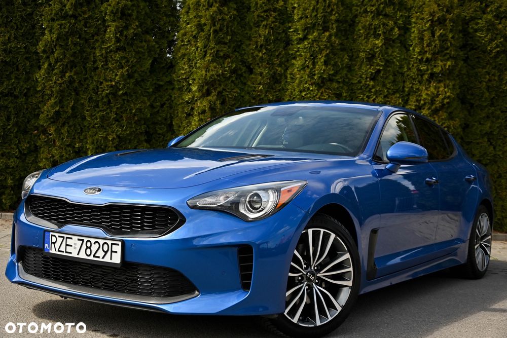 Kia Stinger - 22