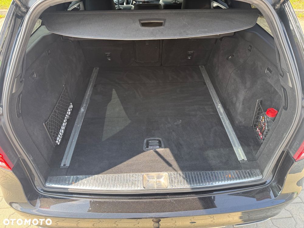 Mercedes-Benz Klasa E 250 CDI DPF BlueEFFICIENCY 7G-TRONIC Elegance - 13
