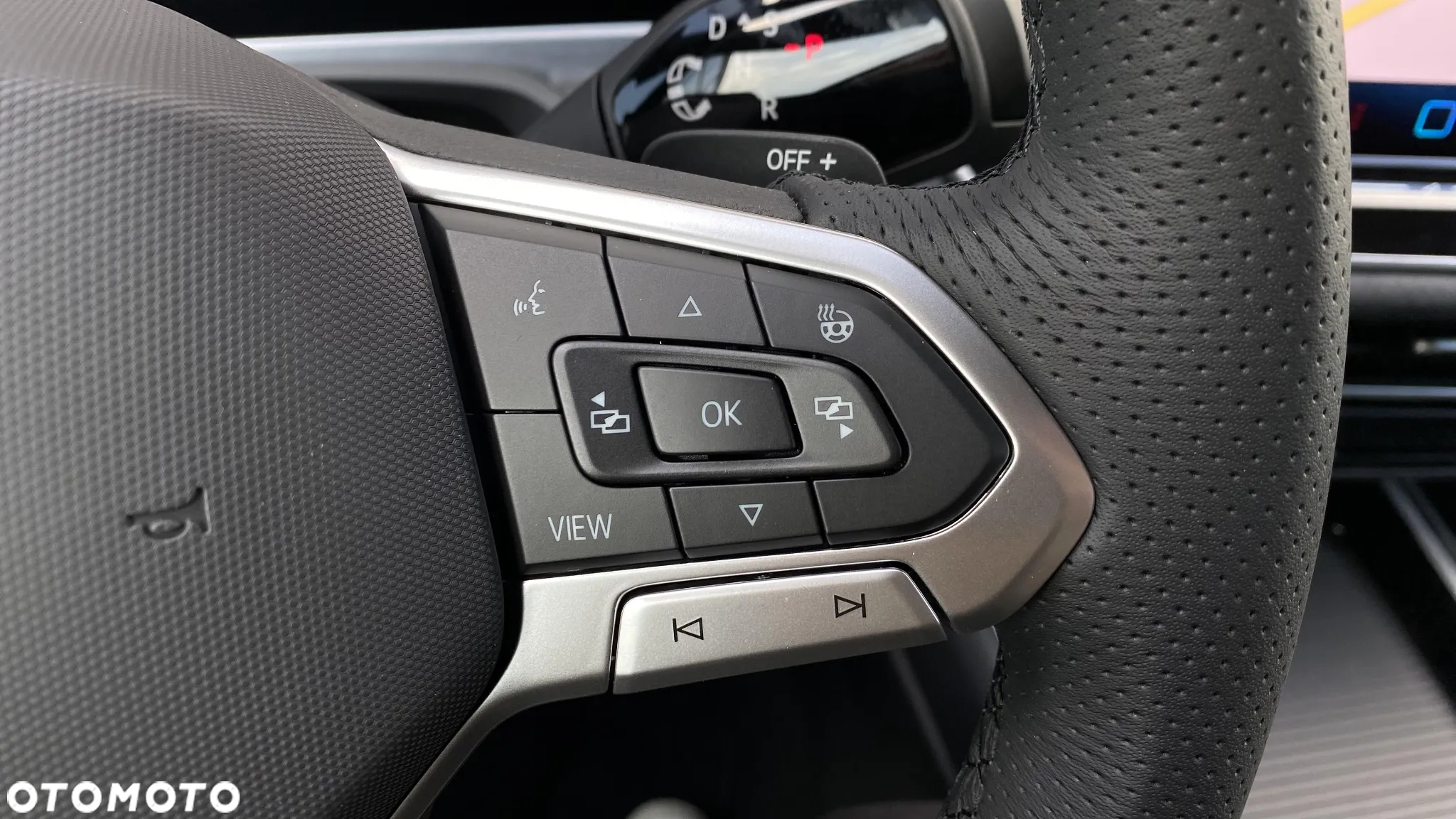 Volkswagen Passat 2.0 TSI R-Line Plus DSG - 13