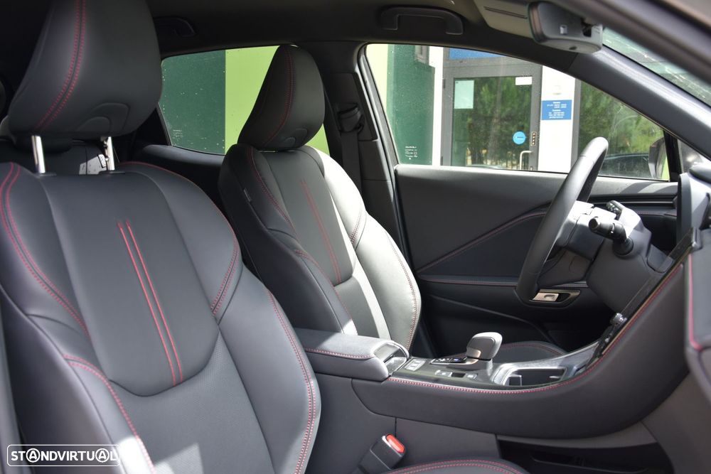 Lexus LBX Emotion - 12
