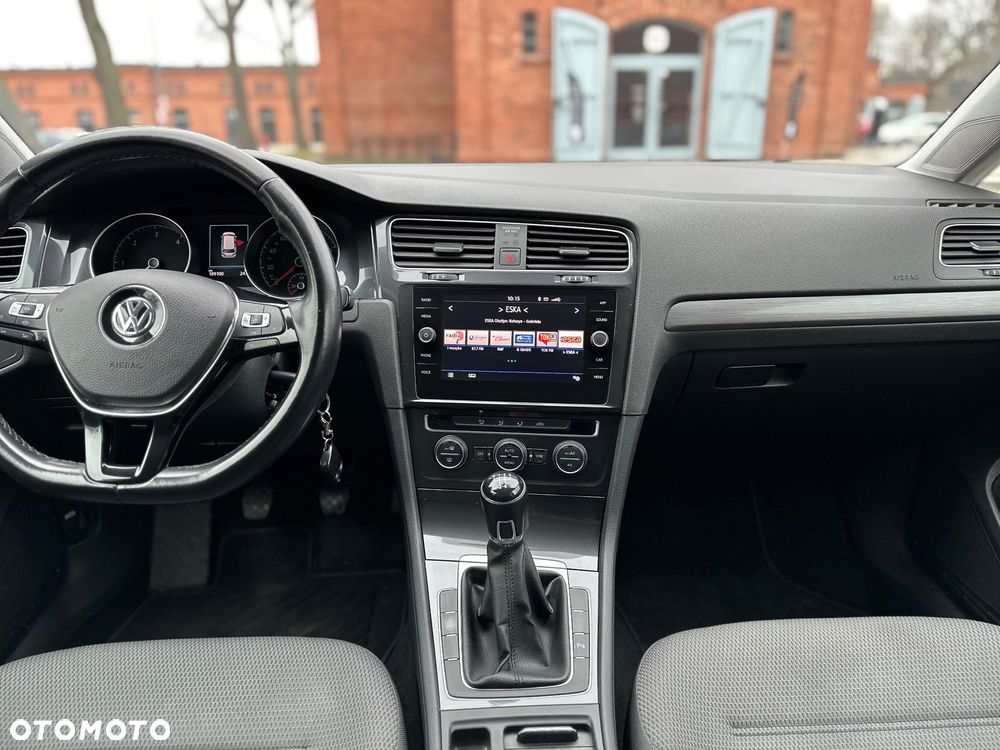 Volkswagen Golf 1.6 TDI BMT Comfortline - 18