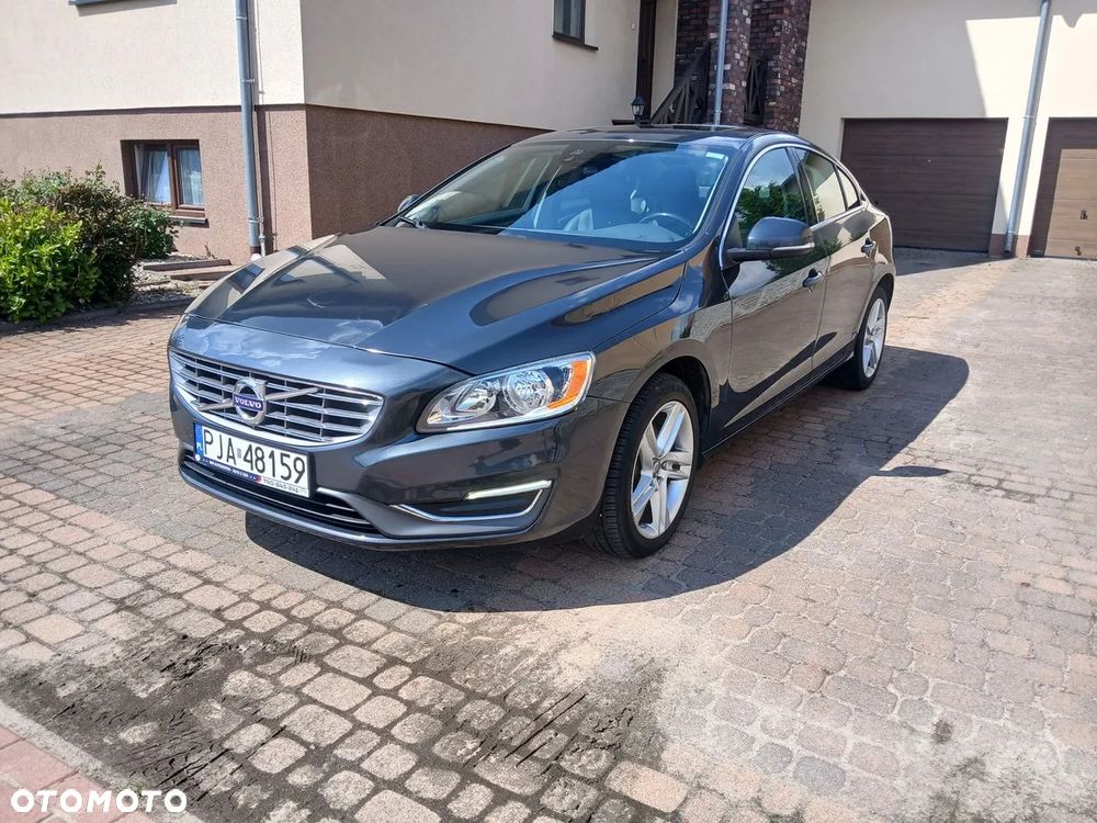 Volvo S60 - 1