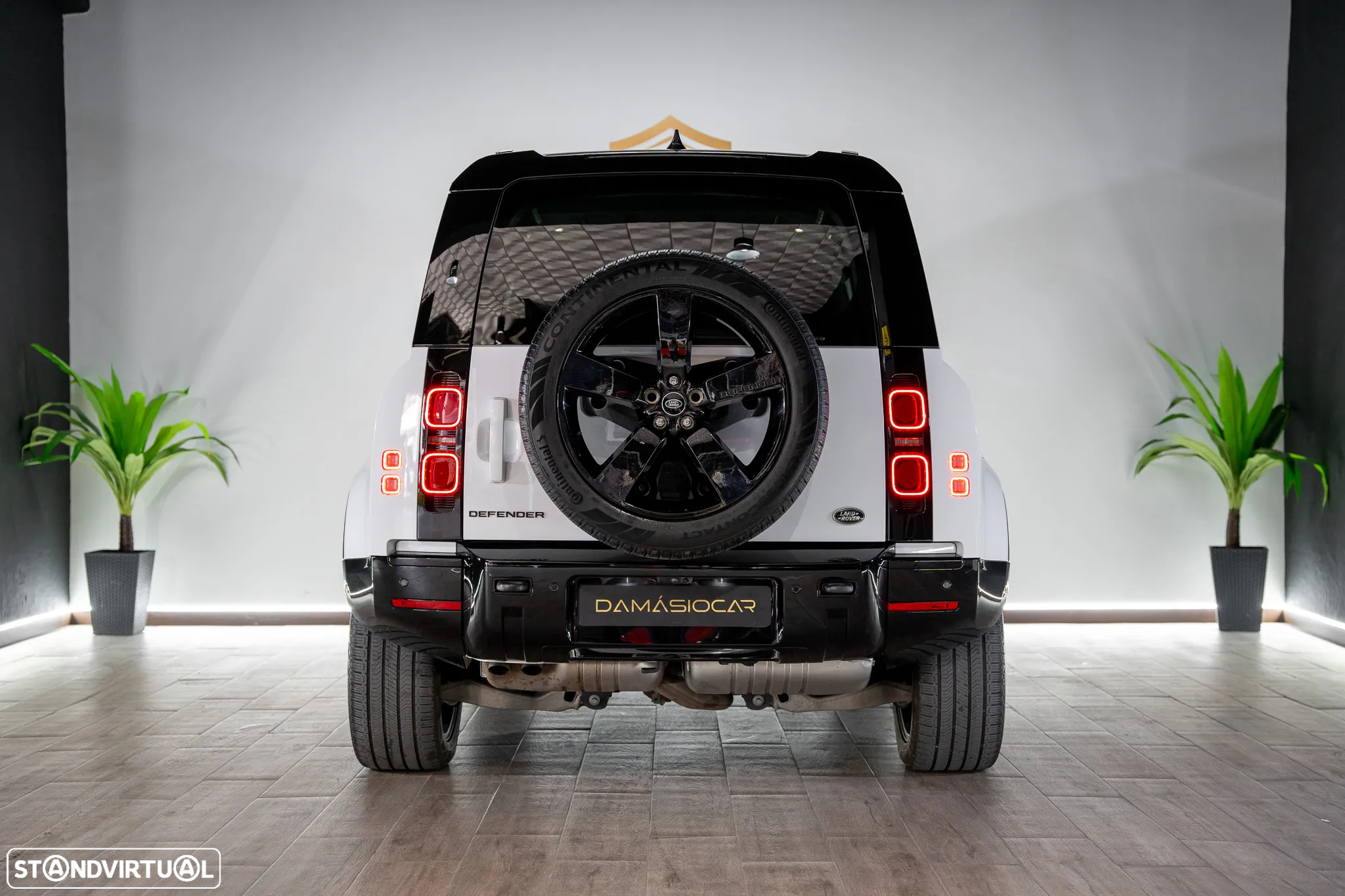 Land Rover Defender 3.0 D250 110 AWD X-Dynamic SE - 7
