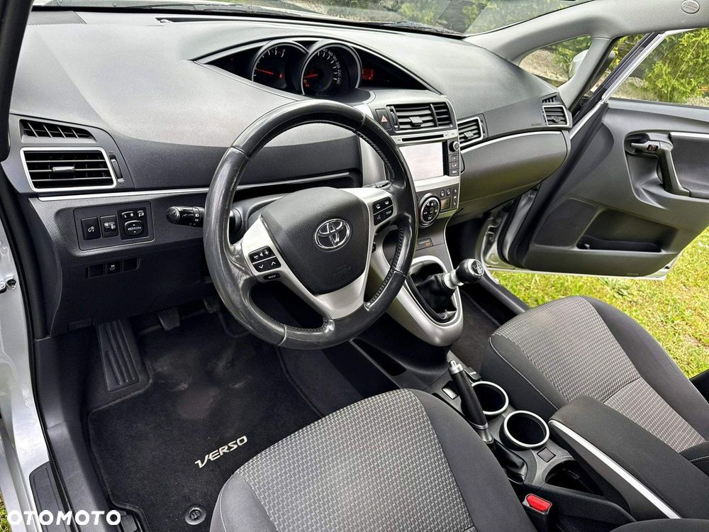 Toyota Verso 1.6 D-4D Premium 7os - 6