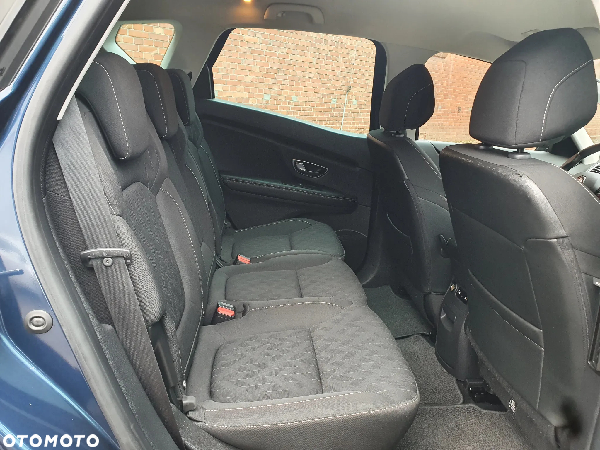 Renault Scenic TCe 140 GPF EDC LIMITED - 12