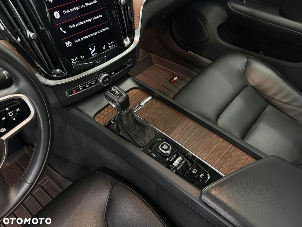 Volvo S60 T6 AWD Momentum Pro - 6