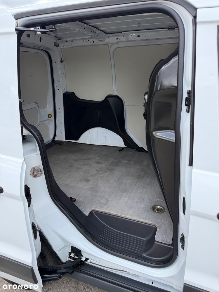 Ford Transit Connect - 21