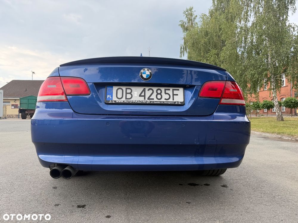 BMW Seria 3 325i - 4