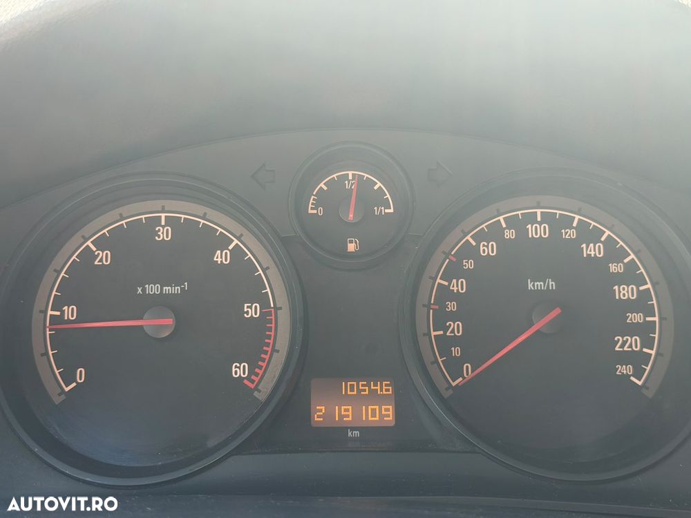 Opel Astra 1.7 CDTI ECOTEC - 7