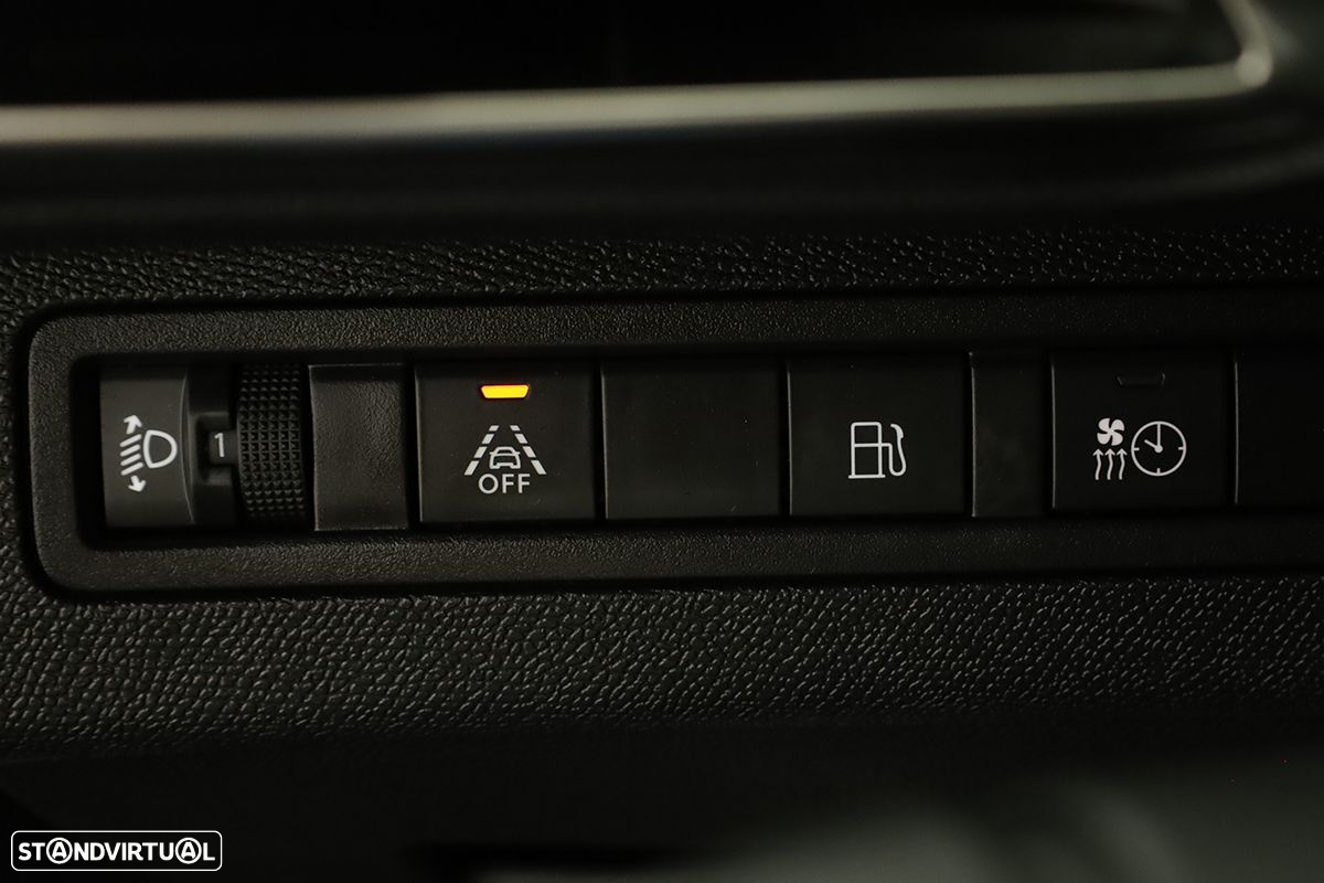 Peugeot 3008 1.6 Hybrid Allure e-EAT8 - 19