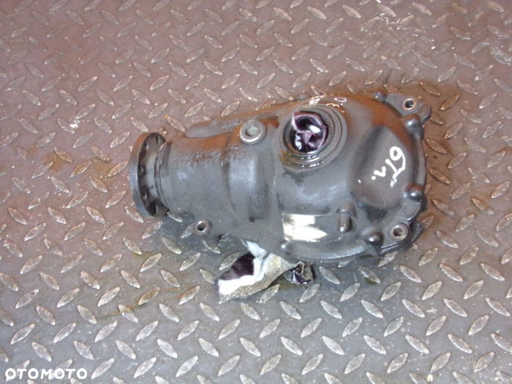 BMW X3 E83 3.0 B 06r most dyfer przod 1428832 - 1