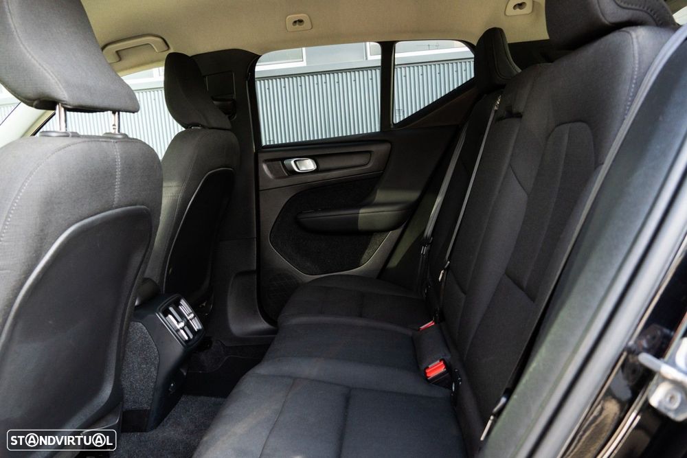 Volvo XC 40 1.5 T3 Tech Edition - 49