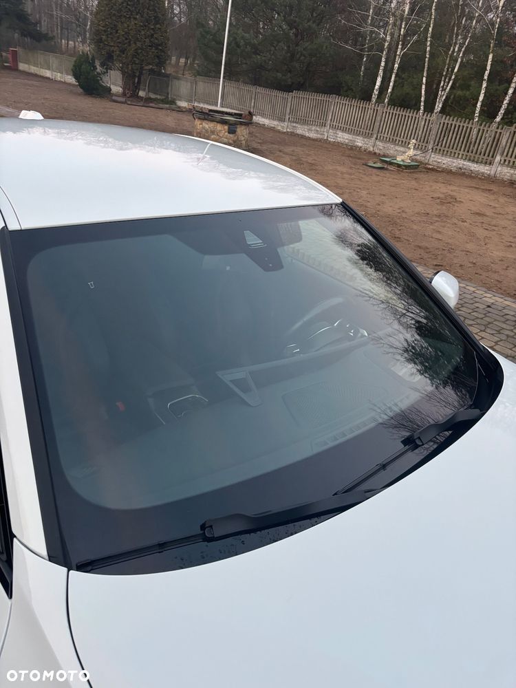 BMW Seria 3 330i xDrive - 14