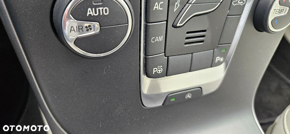 Volvo V40 T3 - 33