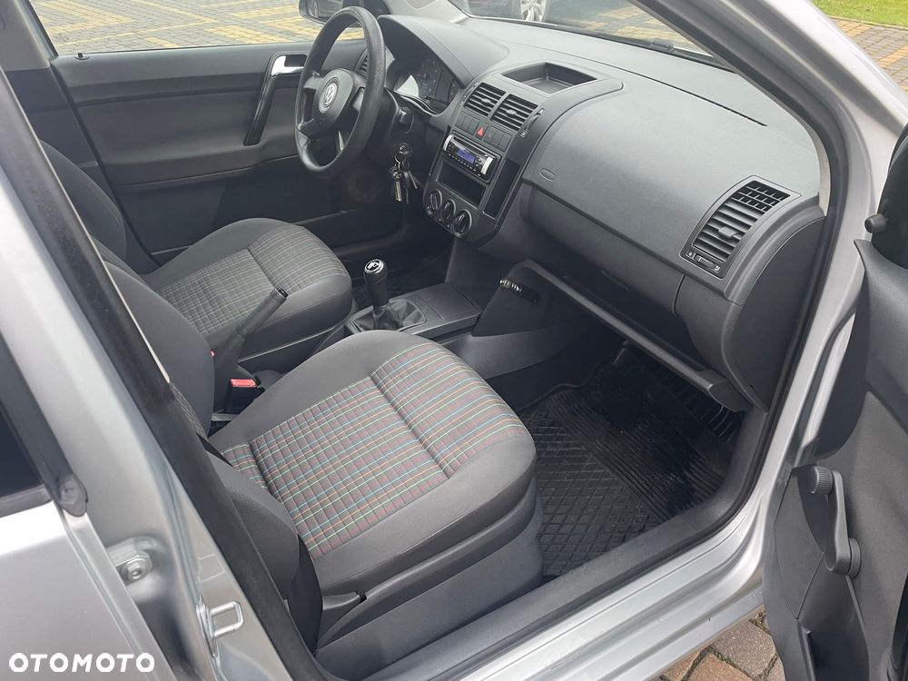 Volkswagen Polo 1.2 Comfortline - 11
