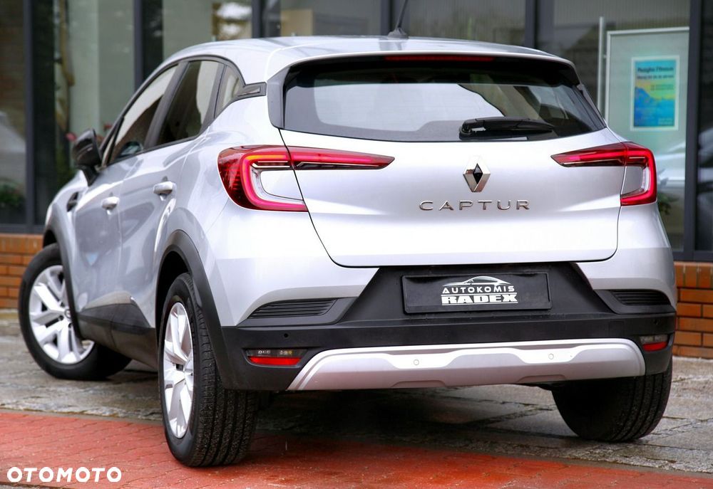 Renault Captur - 23