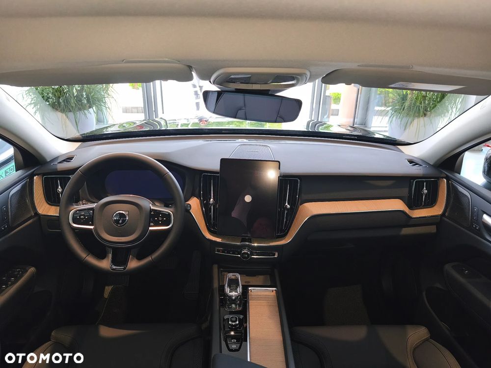 Volvo XC 60 B5 B AWD Ultimate Dark - 10