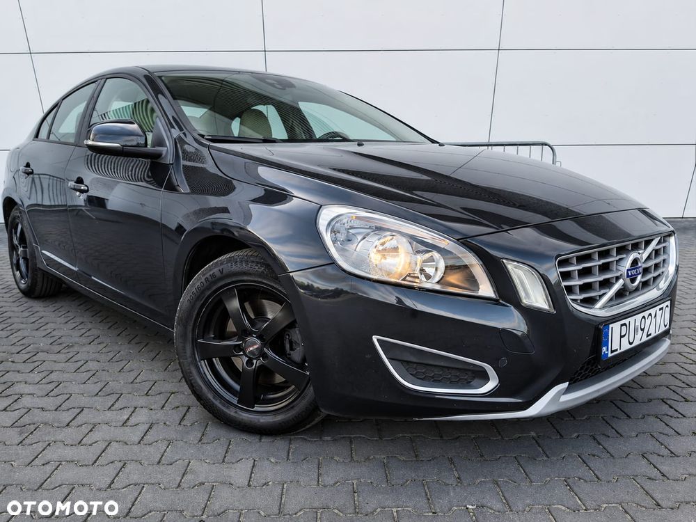 Volvo S60 D3 Geartronic Summum - 2